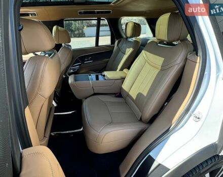 Білий Ленд Ровер Рендж Ровер, об'ємом двигуна 3 л та пробігом 18 тис. км за 175000 $, фото 22 на Automoto.ua