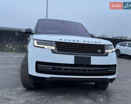 Белый Ленд Ровер Рендж Ровер, объемом двигателя 4.39 л и пробегом 20 тыс. км за 156000 $, фото 1 на Automoto.ua