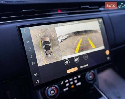 Белый Ленд Ровер Рендж Ровер, объемом двигателя 4.39 л и пробегом 20 тыс. км за 156000 $, фото 23 на Automoto.ua