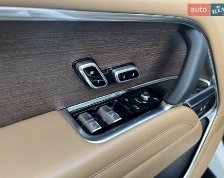 Белый Ленд Ровер Рендж Ровер, объемом двигателя 4.39 л и пробегом 48 тыс. км за 179000 $, фото 11 на Automoto.ua