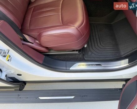 Белый Ленд Ровер Рендж Ровер, объемом двигателя 3 л и пробегом 46 тыс. км за 175000 $, фото 54 на Automoto.ua