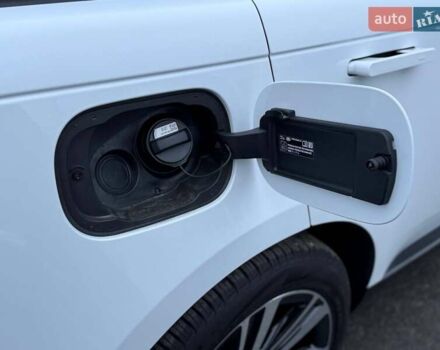 Белый Ленд Ровер Рендж Ровер, объемом двигателя 4.39 л и пробегом 20 тыс. км за 156000 $, фото 11 на Automoto.ua