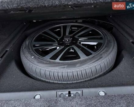 Белый Ленд Ровер Рендж Ровер, объемом двигателя 4.39 л и пробегом 20 тыс. км за 156000 $, фото 13 на Automoto.ua