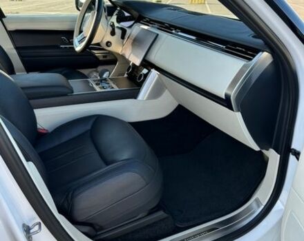 Білий Ленд Ровер Рендж Ровер, об'ємом двигуна 3 л та пробігом 80 тис. км за 150000 $, фото 27 на Automoto.ua