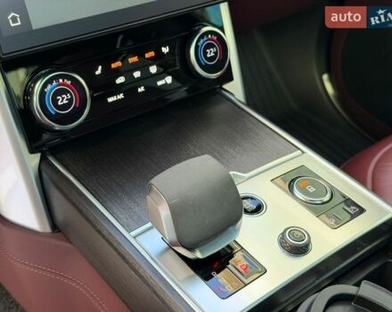 Белый Ленд Ровер Рендж Ровер, объемом двигателя 3 л и пробегом 46 тыс. км за 175000 $, фото 20 на Automoto.ua