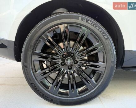 Белый Ленд Ровер Рендж Ровер, объемом двигателя 3 л и пробегом 46 тыс. км за 175000 $, фото 4 на Automoto.ua