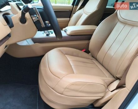 Білий Ленд Ровер Рендж Ровер, об'ємом двигуна 4.39 л та пробігом 72 тис. км за 149219 $, фото 59 на Automoto.ua