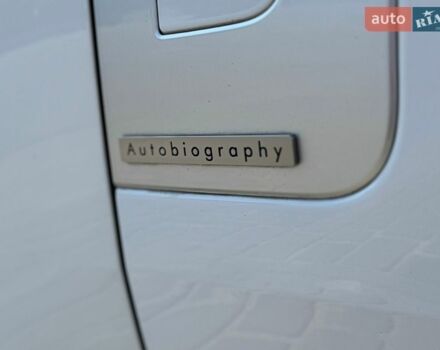 Білий Ленд Ровер Рендж Ровер, об'ємом двигуна 3 л та пробігом 18 тис. км за 175000 $, фото 8 на Automoto.ua