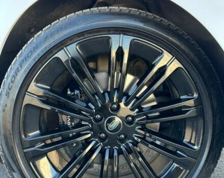 Білий Ленд Ровер Рендж Ровер, об'ємом двигуна 3 л та пробігом 80 тис. км за 150000 $, фото 47 на Automoto.ua