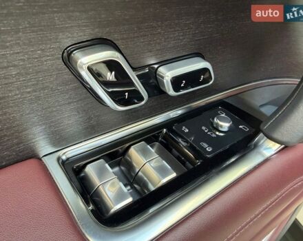 Белый Ленд Ровер Рендж Ровер, объемом двигателя 3 л и пробегом 46 тыс. км за 175000 $, фото 13 на Automoto.ua