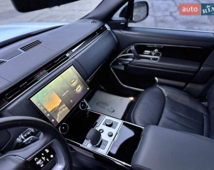 Белый Ленд Ровер Рендж Ровер, объемом двигателя 4.39 л и пробегом 20 тыс. км за 156000 $, фото 21 на Automoto.ua