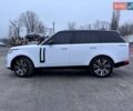 Белый Ленд Ровер Рендж Ровер, объемом двигателя 4.39 л и пробегом 20 тыс. км за 156000 $, фото 6 на Automoto.ua