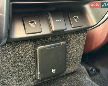 Белый Ленд Ровер Рендж Ровер, объемом двигателя 3 л и пробегом 46 тыс. км за 175000 $, фото 64 на Automoto.ua