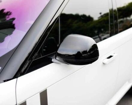 Білий Ленд Ровер Рендж Ровер, об'ємом двигуна 3 л та пробігом 3 тис. км за 48300 $, фото 9 на Automoto.ua