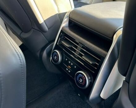 Білий Ленд Ровер Рендж Ровер, об'ємом двигуна 3 л та пробігом 80 тис. км за 150000 $, фото 59 на Automoto.ua