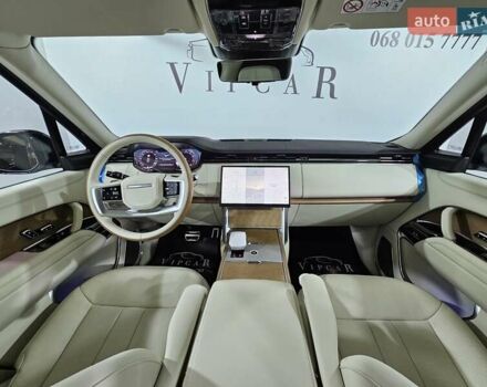 Белый Ленд Ровер Рендж Ровер, объемом двигателя 4.4 л и пробегом 1 тыс. км за 352923 $, фото 37 на Automoto.ua