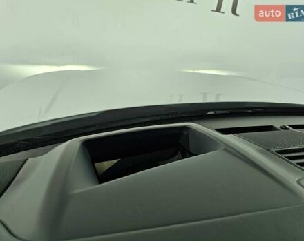 Белый Ленд Ровер Рендж Ровер, объемом двигателя 4.4 л и пробегом 1 тыс. км за 352923 $, фото 45 на Automoto.ua