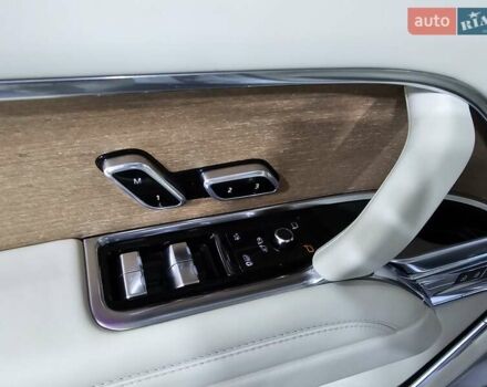 Белый Ленд Ровер Рендж Ровер, объемом двигателя 4.4 л и пробегом 1 тыс. км за 352923 $, фото 43 на Automoto.ua