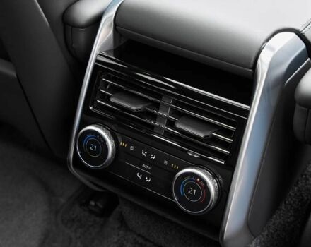 Белый Ленд Ровер Рендж Ровер, объемом двигателя 3 л и пробегом 12 тыс. км за 99000 $, фото 17 на Automoto.ua