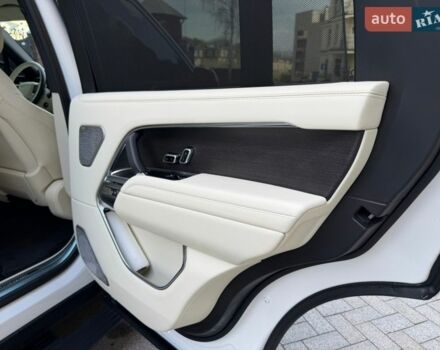 Белый Ленд Ровер Рендж Ровер, объемом двигателя 3 л и пробегом 35 тыс. км за 199000 $, фото 48 на Automoto.ua