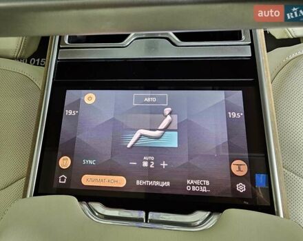 Белый Ленд Ровер Рендж Ровер, объемом двигателя 4.4 л и пробегом 1 тыс. км за 352923 $, фото 32 на Automoto.ua