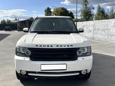 Белый Ленд Ровер Рендж Ровер, объемом двигателя 4.4 л и пробегом 214 тыс. км за 9500 $, фото 1 на Automoto.ua