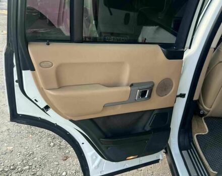 Белый Ленд Ровер Рендж Ровер, объемом двигателя 4.4 л и пробегом 440 тыс. км за 4500 $, фото 1 на Automoto.ua