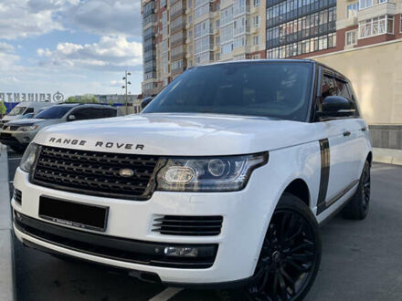 Ленд Ровер Рендж Ровер 2014 в Умани на Automoto.ua Белый Ленд Ровер Рендж Ровер, объемом двигателя 3 л и пробегом 232 тыс. км за 42500 $, фото 1 на Automoto.ua