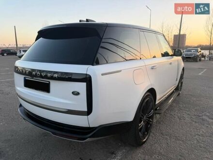 Белый Ленд Ровер Рендж Ровер, объемом двигателя 4.39 л и пробегом 56 тыс. км за 155000 $, фото 1 на Automoto.ua