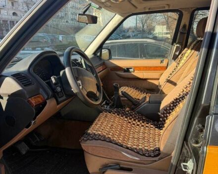 Бежевий Ленд Ровер Рендж Ровер, об'ємом двигуна 2.5 л та пробігом 340 тис. км за 3850 $, фото 9 на Automoto.ua