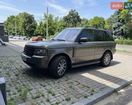 Бежевый Ленд Ровер Рендж Ровер, объемом двигателя 4.37 л и пробегом 215 тыс. км за 25000 $, фото 10 на Automoto.ua