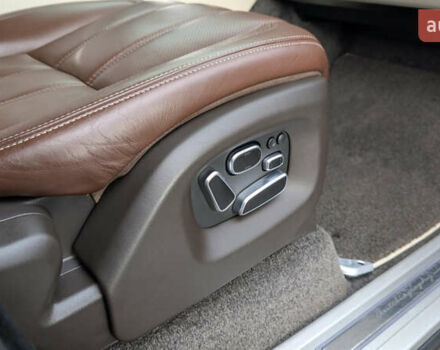 Бежевый Ленд Ровер Рендж Ровер, объемом двигателя 4.4 л и пробегом 208 тыс. км за 37750 $, фото 38 на Automoto.ua