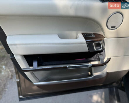 Бежевый Ленд Ровер Рендж Ровер, объемом двигателя 4.4 л и пробегом 208 тыс. км за 39777 $, фото 52 на Automoto.ua