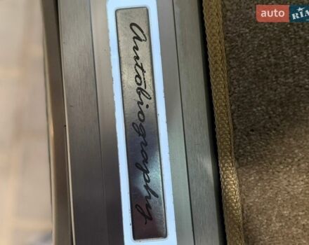 Бежевый Ленд Ровер Рендж Ровер, объемом двигателя 5 л и пробегом 170 тыс. км за 32000 $, фото 12 на Automoto.ua