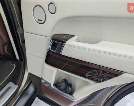 Бежевий Ленд Ровер Рендж Ровер, об'ємом двигуна 4.4 л та пробігом 208 тис. км за 36900 $, фото 25 на Automoto.ua