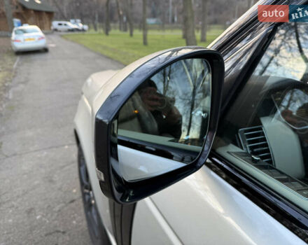 Бежевий Ленд Ровер Рендж Ровер, об'ємом двигуна 4.4 л та пробігом 217 тис. км за 30500 $, фото 31 на Automoto.ua