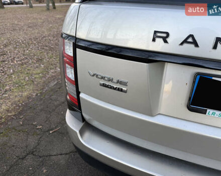 Бежевий Ленд Ровер Рендж Ровер, об'ємом двигуна 4.4 л та пробігом 217 тис. км за 30500 $, фото 9 на Automoto.ua