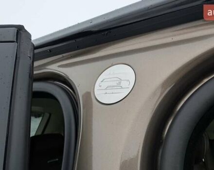 Бежевий Ленд Ровер Рендж Ровер, об'ємом двигуна 4.4 л та пробігом 208 тис. км за 36900 $, фото 40 на Automoto.ua