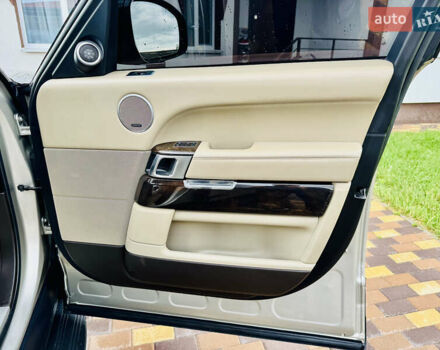 Бежевый Ленд Ровер Рендж Ровер, объемом двигателя 3 л и пробегом 182 тыс. км за 29999 $, фото 24 на Automoto.ua