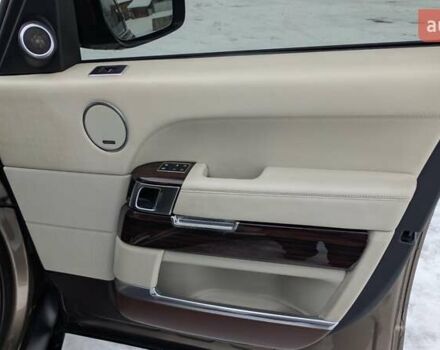 Бежевий Ленд Ровер Рендж Ровер, об'ємом двигуна 4.4 л та пробігом 208 тис. км за 36900 $, фото 37 на Automoto.ua