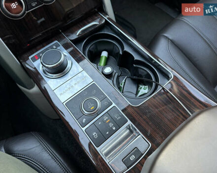 Бежевий Ленд Ровер Рендж Ровер, об'ємом двигуна 4.4 л та пробігом 217 тис. км за 30500 $, фото 29 на Automoto.ua