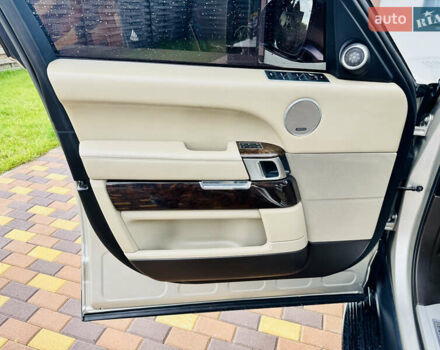 Бежевый Ленд Ровер Рендж Ровер, объемом двигателя 3 л и пробегом 182 тыс. км за 29999 $, фото 14 на Automoto.ua