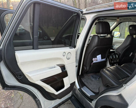 Бежевий Ленд Ровер Рендж Ровер, об'ємом двигуна 4.4 л та пробігом 217 тис. км за 30500 $, фото 18 на Automoto.ua