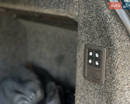 Бежевый Ленд Ровер Рендж Ровер, объемом двигателя 4.4 л и пробегом 208 тыс. км за 37750 $, фото 83 на Automoto.ua