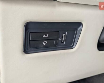 Бежевий Ленд Ровер Рендж Ровер, об'ємом двигуна 4.4 л та пробігом 208 тис. км за 36900 $, фото 58 на Automoto.ua