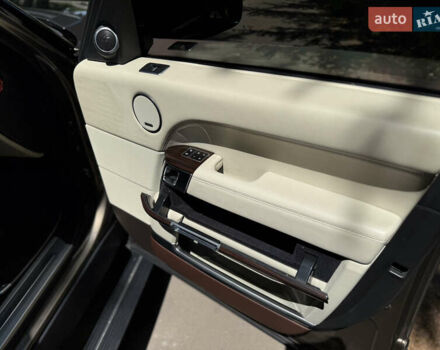 Бежевый Ленд Ровер Рендж Ровер, объемом двигателя 4.4 л и пробегом 208 тыс. км за 39900 $, фото 82 на Automoto.ua