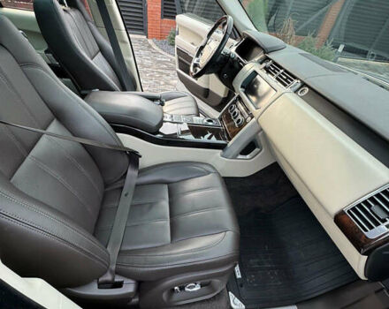 Бежевий Ленд Ровер Рендж Ровер, об'ємом двигуна 2.99 л та пробігом 128 тис. км за 42700 $, фото 24 на Automoto.ua