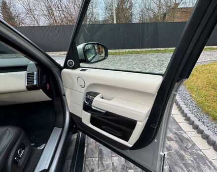 Бежевий Ленд Ровер Рендж Ровер, об'ємом двигуна 2.99 л та пробігом 128 тис. км за 42700 $, фото 23 на Automoto.ua