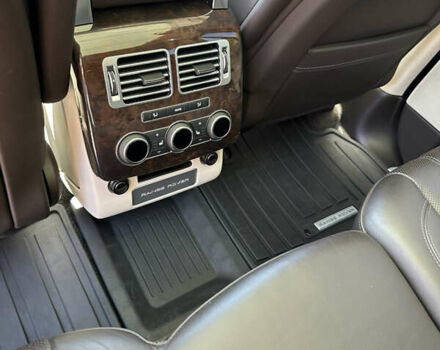 Бежевый Ленд Ровер Рендж Ровер, объемом двигателя 2.99 л и пробегом 124 тыс. км за 46500 $, фото 34 на Automoto.ua