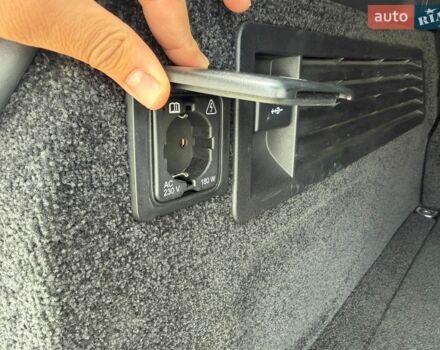 Бежевий Ленд Ровер Рендж Ровер, об'ємом двигуна 4.4 л та пробігом 113 тис. км за 63999 $, фото 17 на Automoto.ua